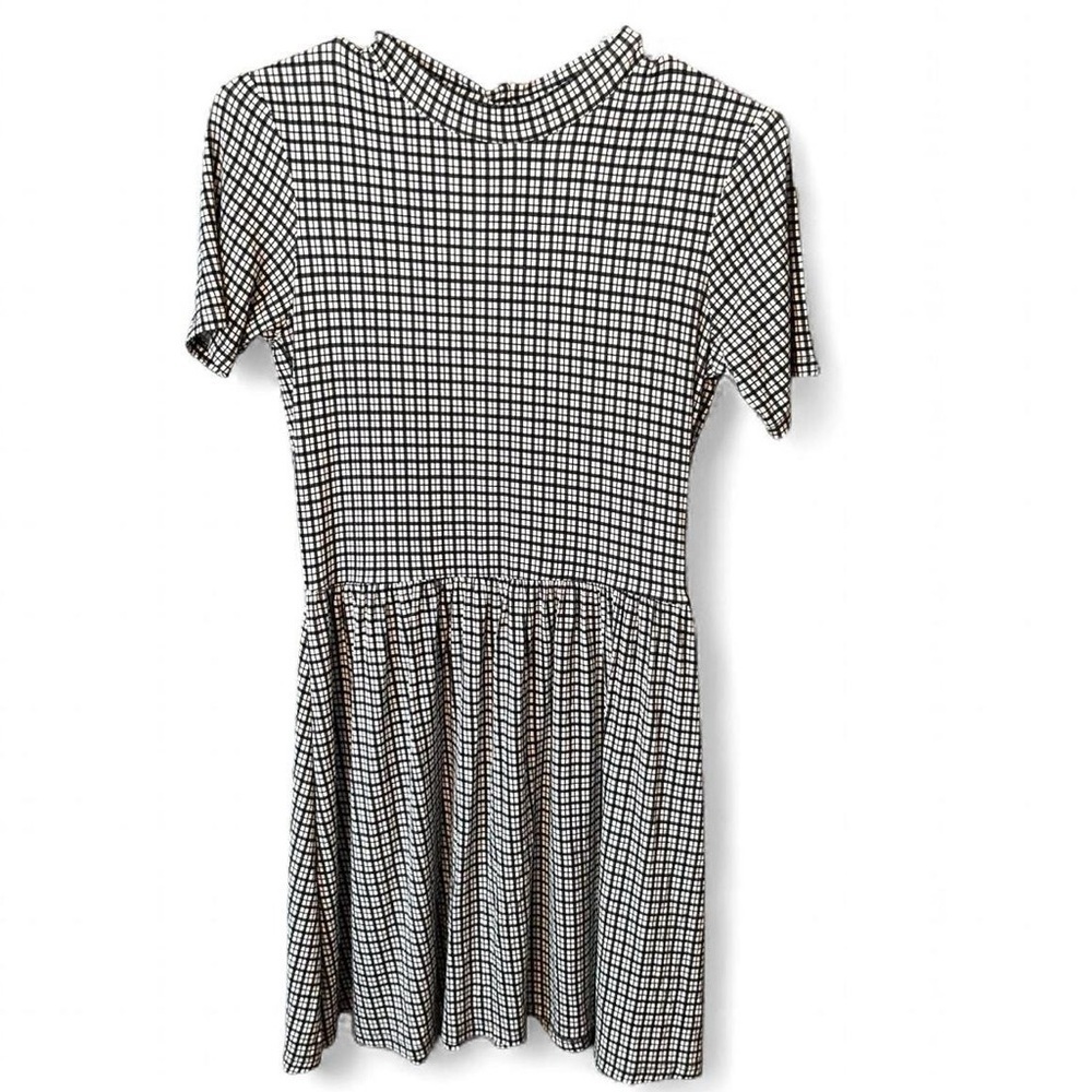 Forever 21 Black & White Plaid /Backless Dress – Size M